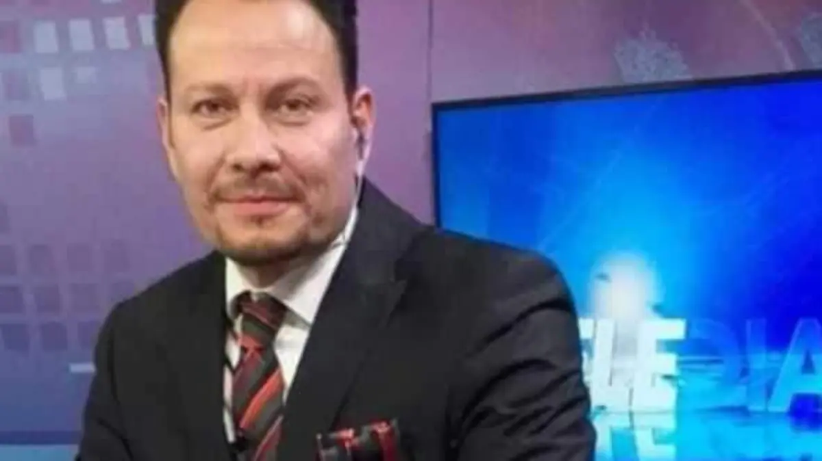 Periodista Arturo Alba